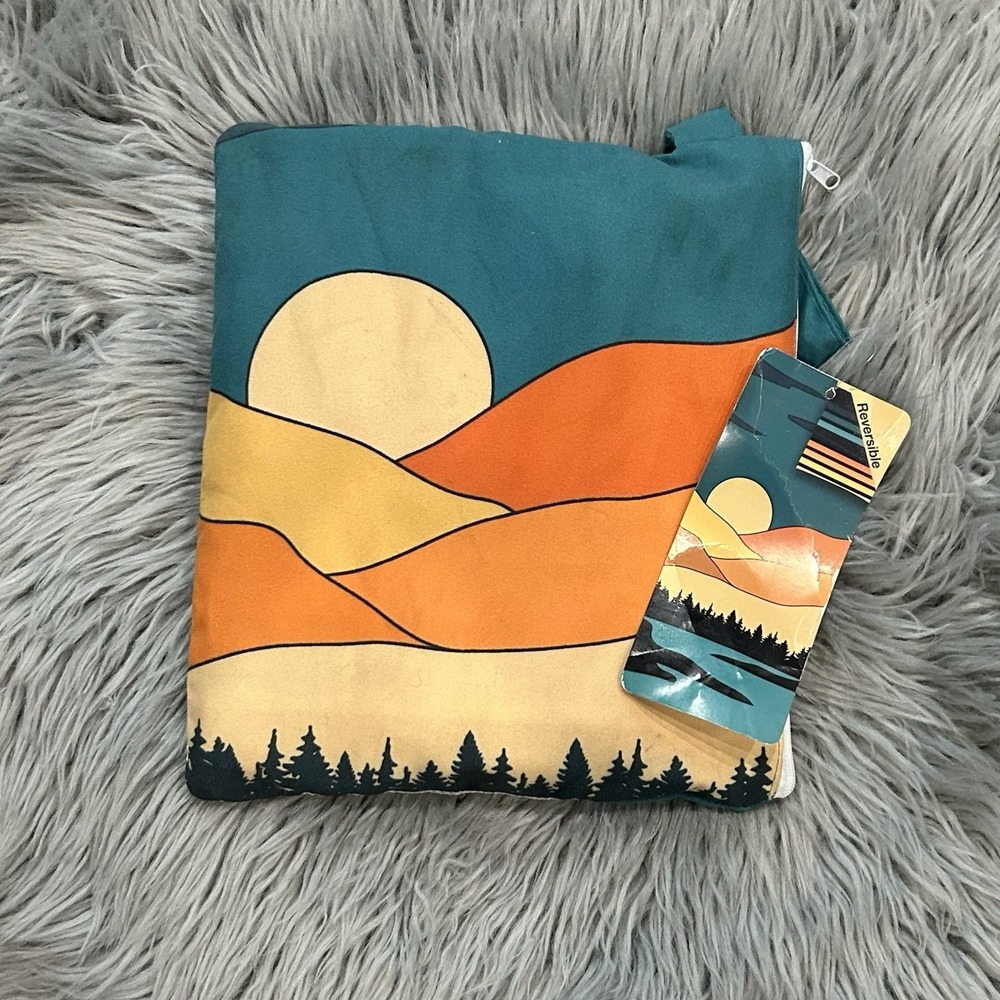 White River Home Breeze Dry Beach Towel - Reversible Pattern Graphic Vista 70x35